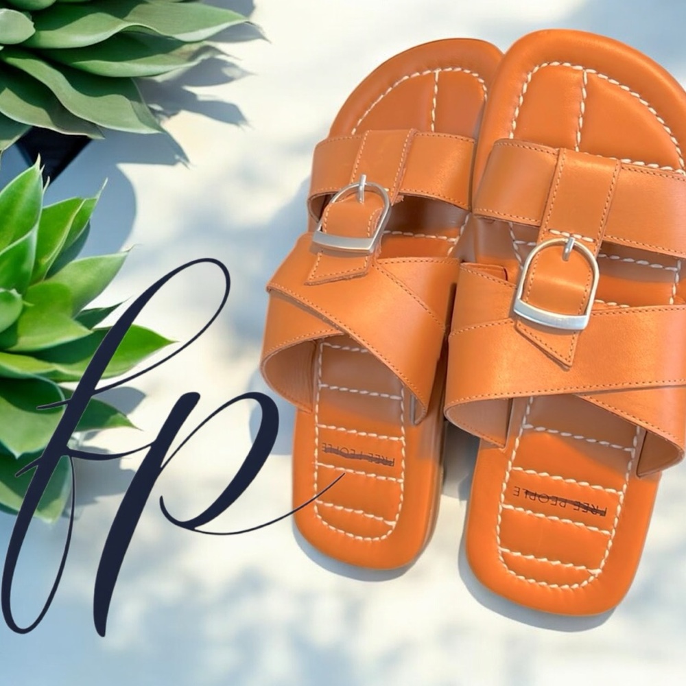 New in box - Free People Sloan buckle sandal in Cinnamon Clay 6 1/2